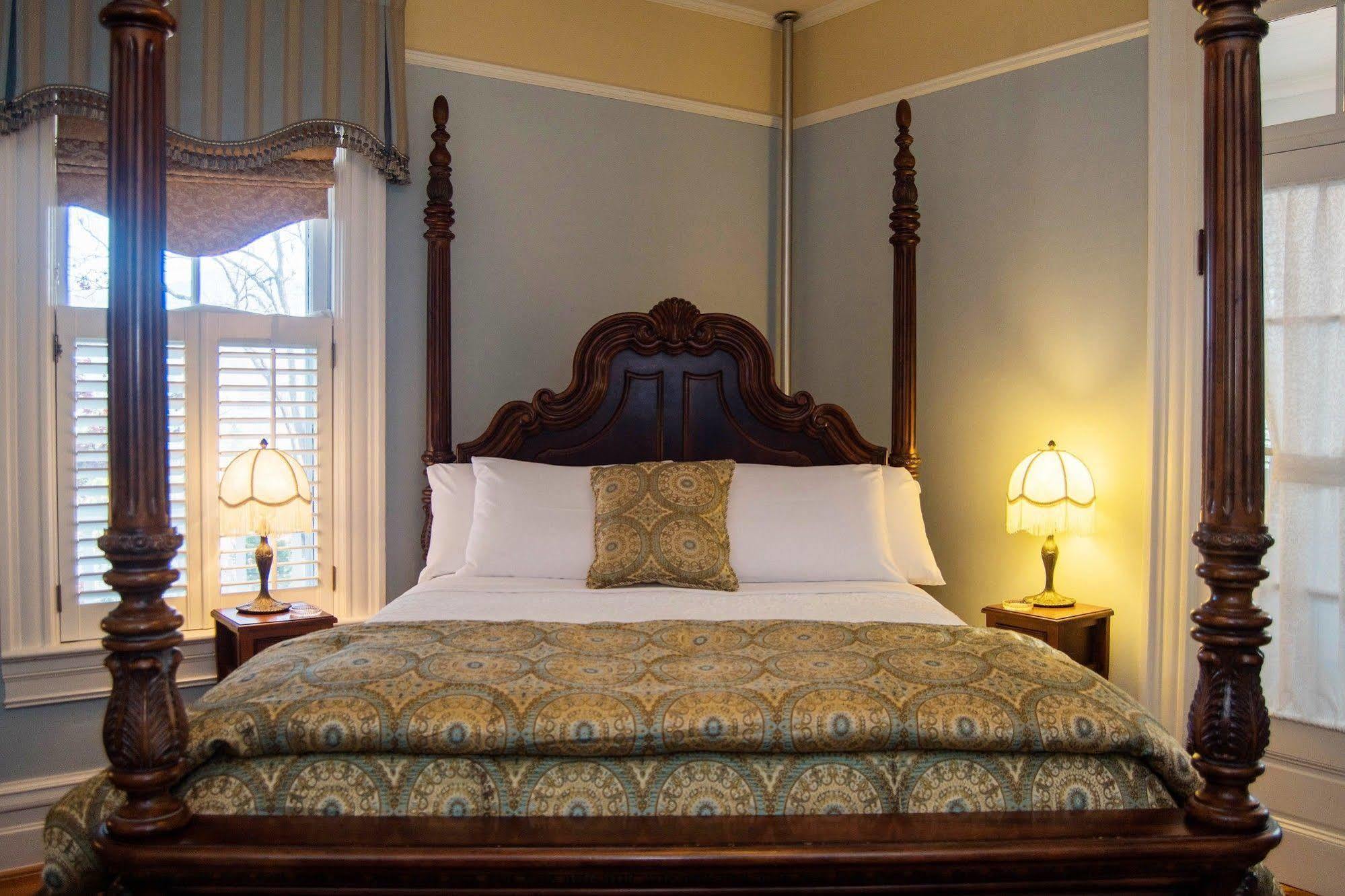 Oak Hill On Love Lane Bed And Breakfast Inn Waynesville Extérieur photo