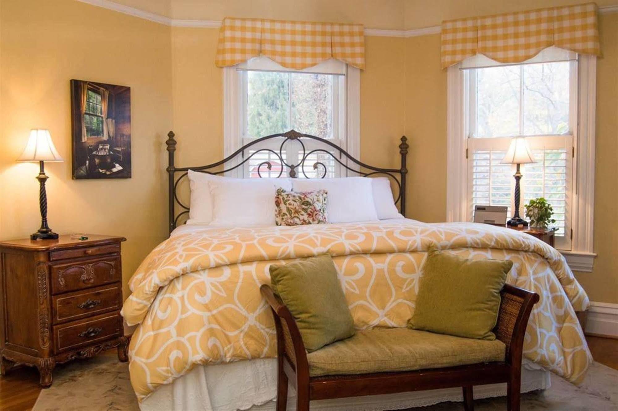 Oak Hill On Love Lane Bed And Breakfast Inn Waynesville Extérieur photo