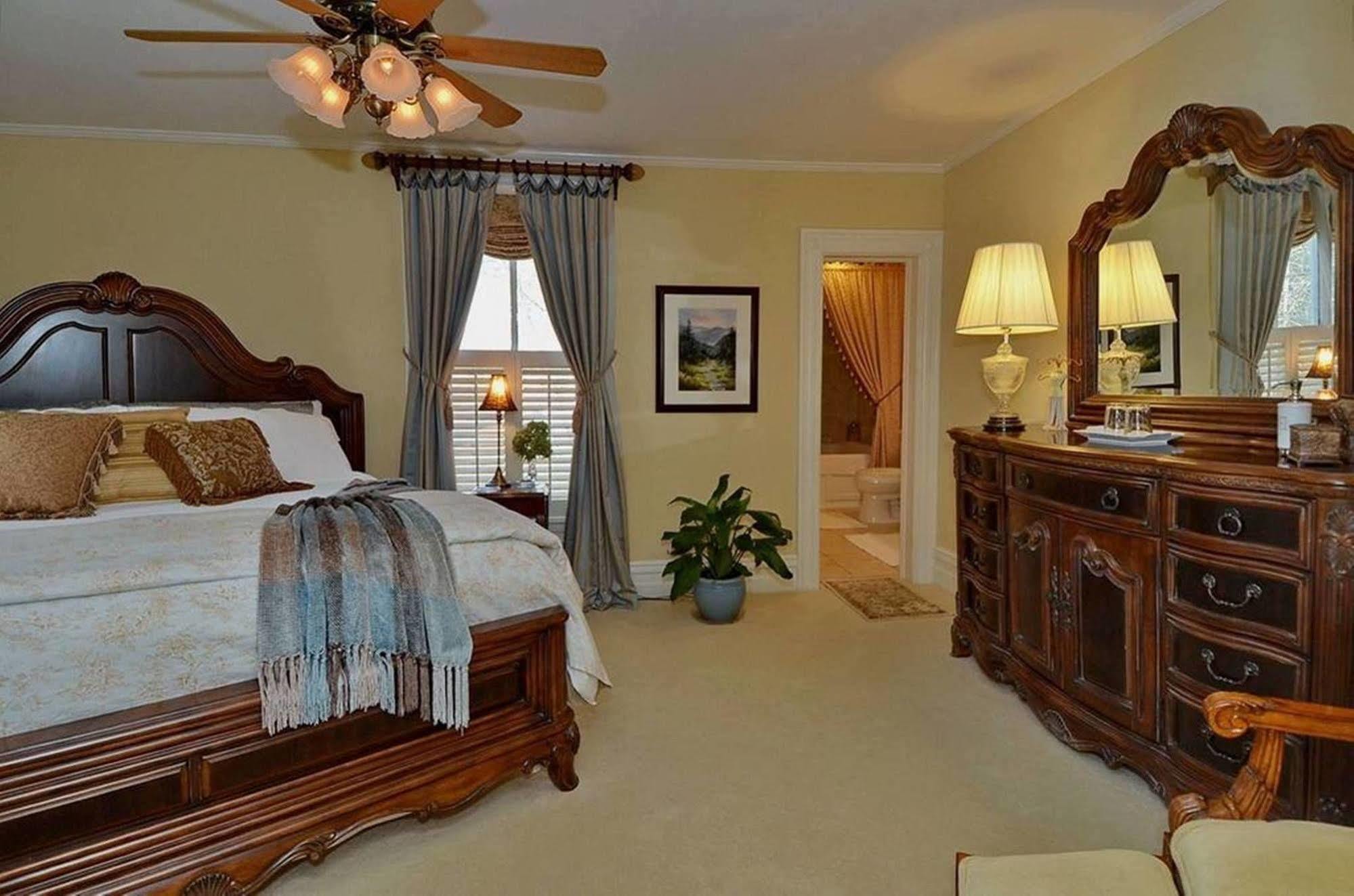 Oak Hill On Love Lane Bed And Breakfast Inn Waynesville Extérieur photo